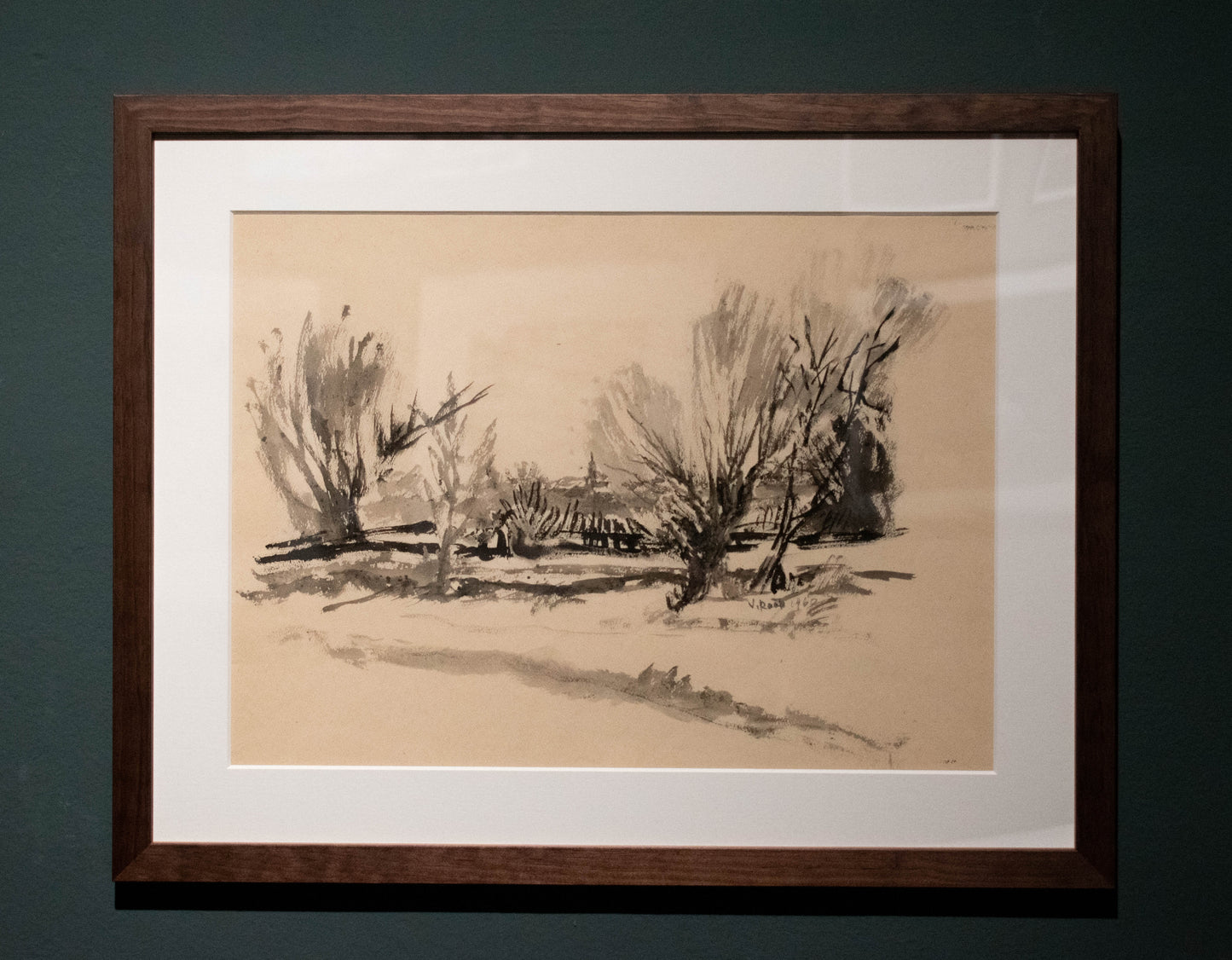 „Blick nach Praunheim im Winter.“ Tuschezeichnung auf hellbraunem Zeichenpapier, 1960. Wilhelm Raab (1907-1989)